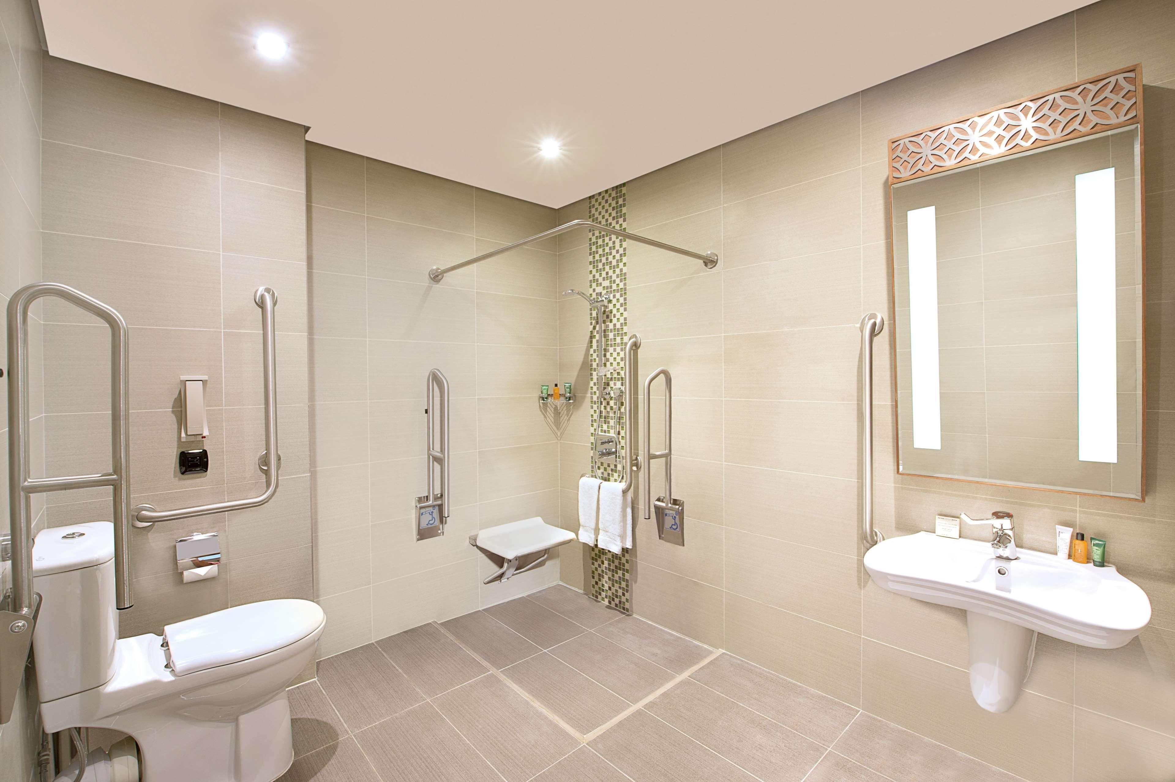 Hilton Garden Jumeirah Готель
