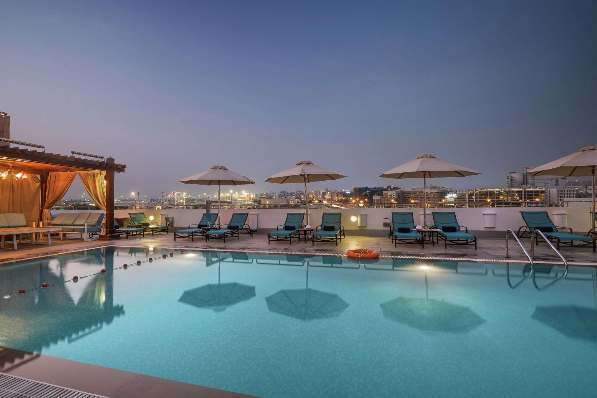 Готель Hilton Garden Jumeirah