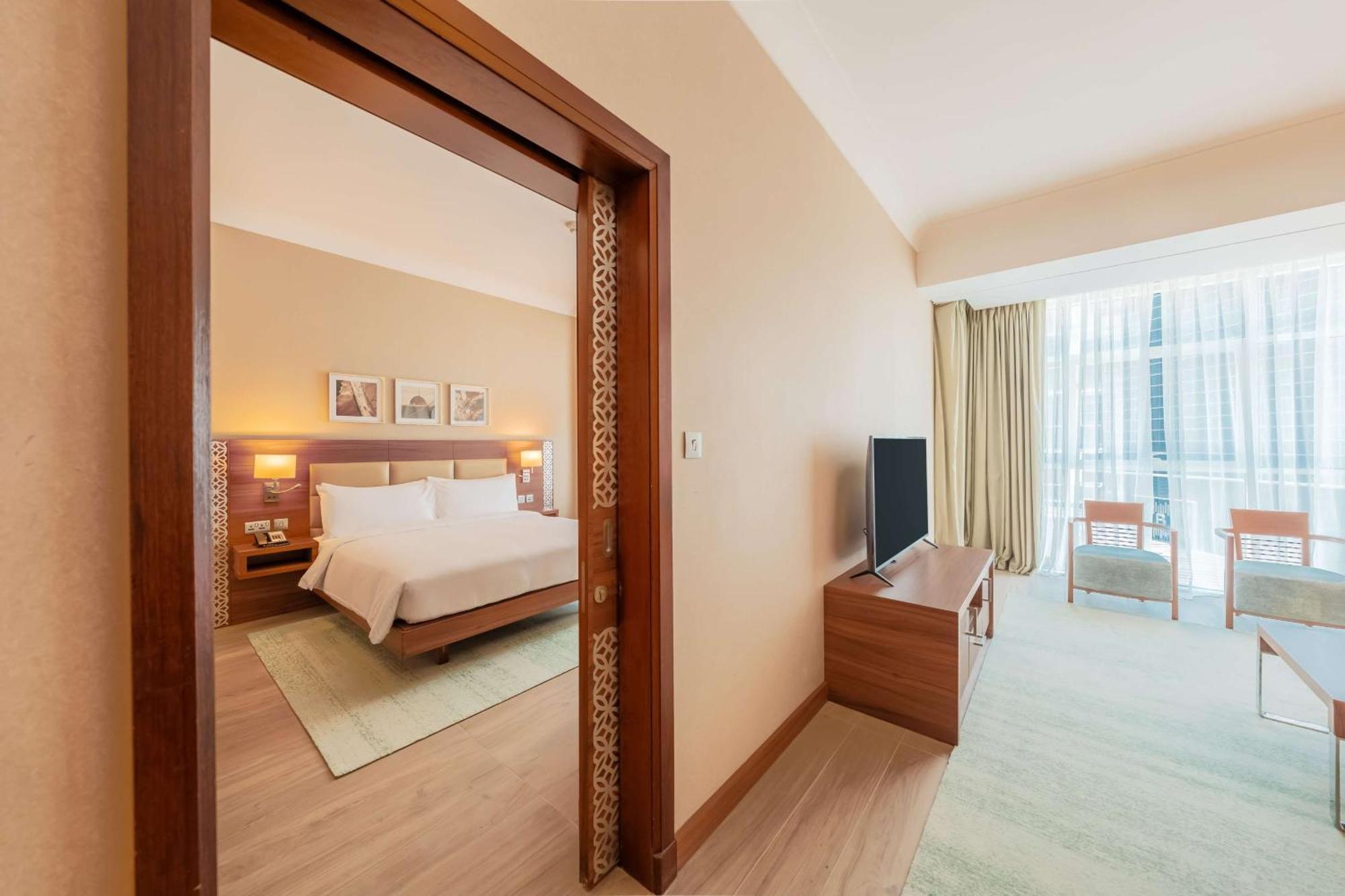 Готель Hilton Garden Jumeirah