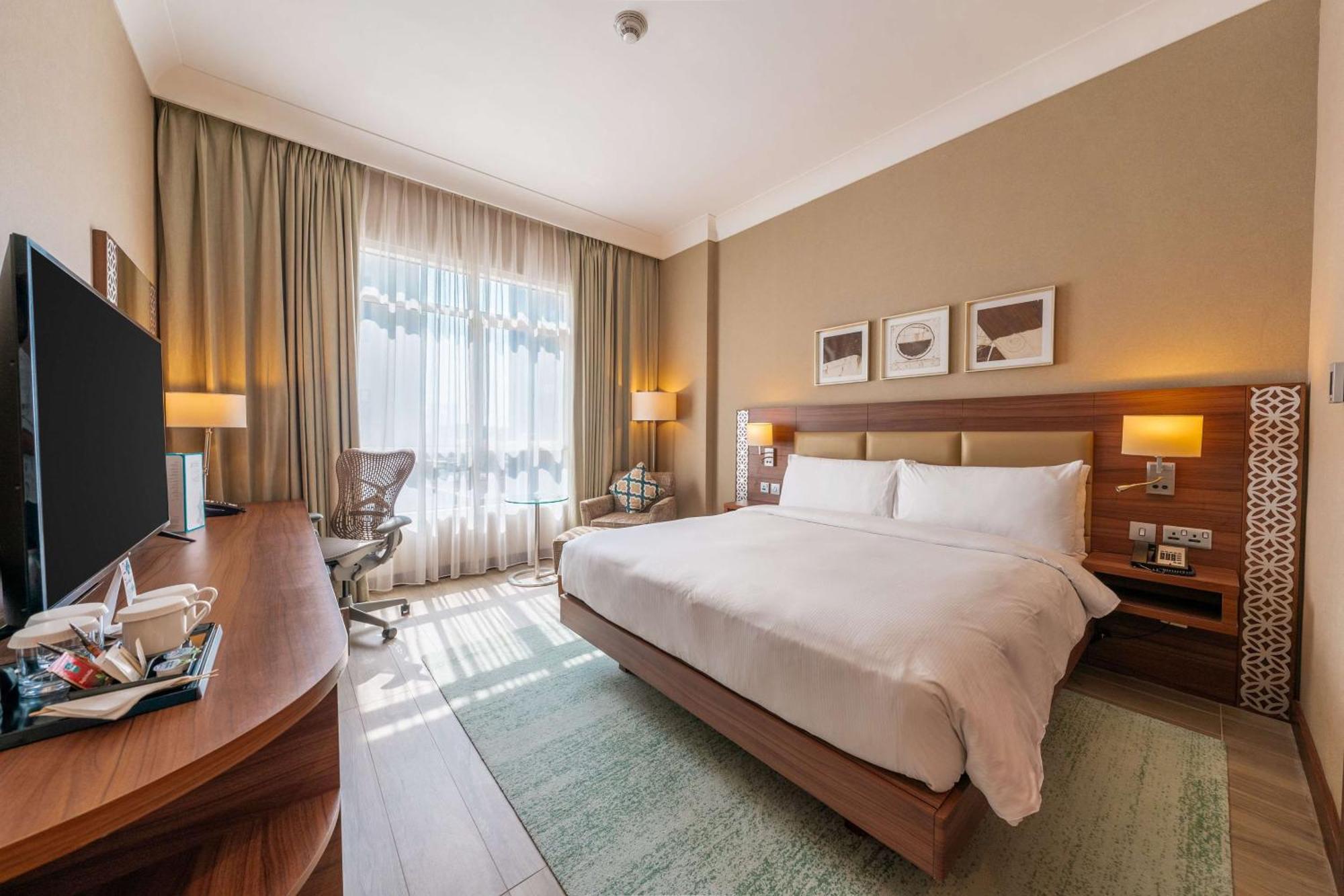 Hilton Garden Jumeirah Готель Дубай